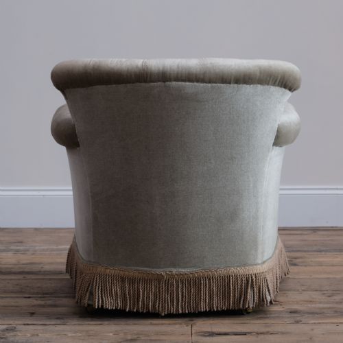 EARLY 20TH CENTURY HOWARD STYLE WOODSTOCK ARMCHAIR - ADDITIONAL PHOTO 4