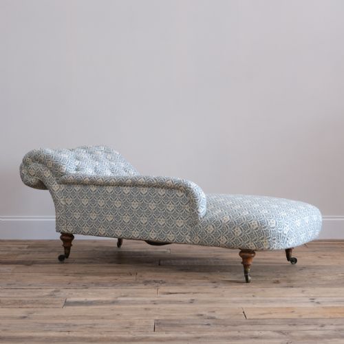 ANTIQUE 19TH CENTURY HOWARD SONS CHAISE LOUNGE - ADDITIONAL PHOTO 5