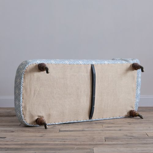 ANTIQUE 19TH CENTURY HOWARD SONS CHAISE LOUNGE - ADDITIONAL PHOTO 14