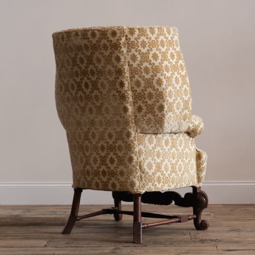 LARGE LATE 19TH CENTURY BARREL BACK ARMCHAIR - ADDITIONAL PHOTO 4