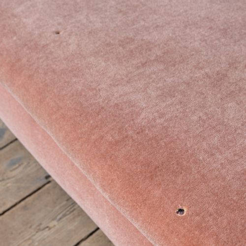 ANTIQUE HAMPTON SONS CHESTERFIELD SOFA - ADDITIONAL PHOTO 8