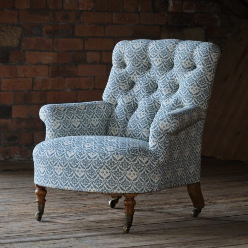 early howard sons armchair - CATEGORY: ANTIQUE CHAIRS - DATED 19TH CENTURY