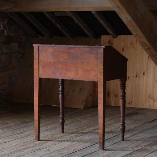 19TH CENTURY CLERKS DESK IN ORIGINAL PAINT - ADDITIONAL PHOTO 3