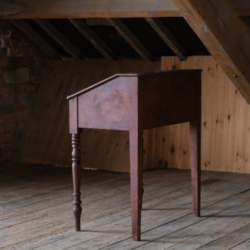 19TH CENTURY CLERKS DESK IN ORIGINAL PAINT - ADDITIONAL PHOTO 4