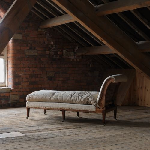 HOWARD SONS RECLINING DAYBED - ADDITIONAL PHOTO 3