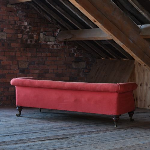 EARLY 19TH CENTURY COUNTRY HOUSE SOFA - ADDITIONAL PHOTO 3