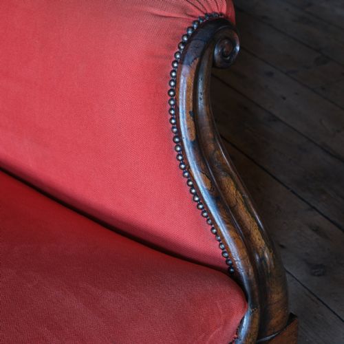 EARLY 19TH CENTURY COUNTRY HOUSE SOFA - ADDITIONAL PHOTO 4