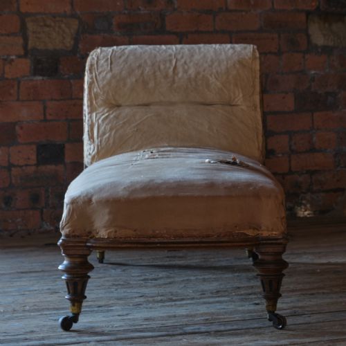 19TH CENTURY AESTHETIC MOVEMENT DAYBED - ADDITIONAL PHOTO 4