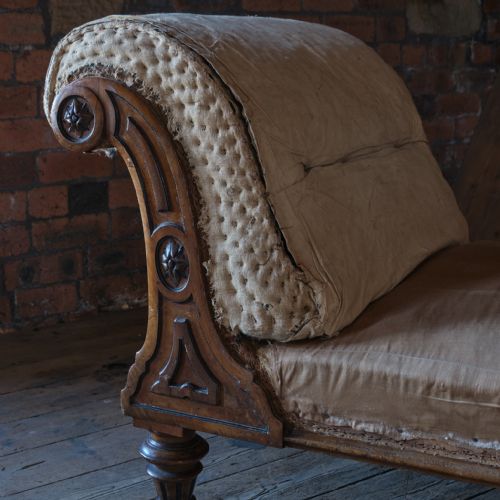 19TH CENTURY AESTHETIC MOVEMENT DAYBED - ADDITIONAL PHOTO 11