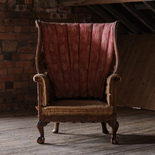 ANTIQUE EARLY 20TH CENTURY BARREL BACK ARMCHAIR - ADDITIONAL PHOTO 1