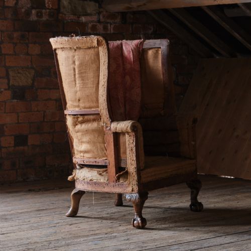 ANTIQUE EARLY 20TH CENTURY BARREL BACK ARMCHAIR - ADDITIONAL PHOTO 2