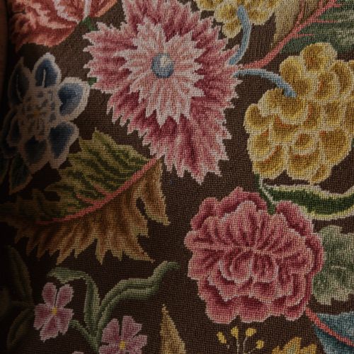 ANTIQUE EARLY 20TH CENTURY WINGBACK ARMCHAIR - ADDITIONAL PHOTO 5