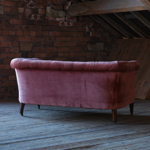 ANTIQUE PETITE 2 SEATER CHESTERFIELD SOFA - ADDITIONAL PHOTO 3