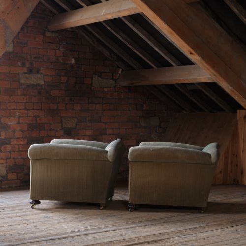 PAIR OF EARLY 20TH CENTURY COUNTRY HOUSE CLUB CHAIRS - ADDITIONAL PHOTO 2