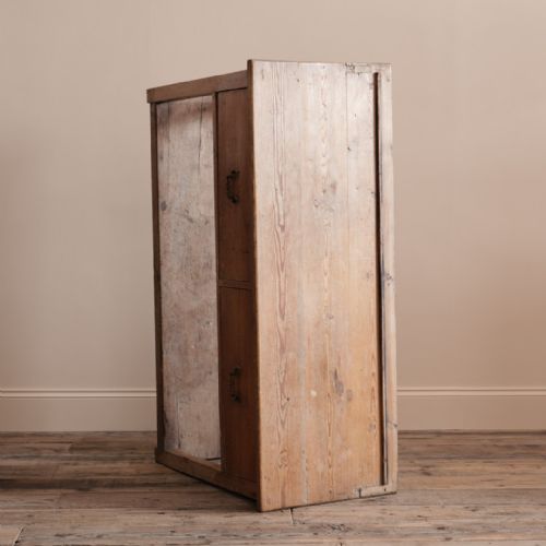 GEORGIAN PINE POT BOARD DRESSER BASE - ADDITIONAL PHOTO 8