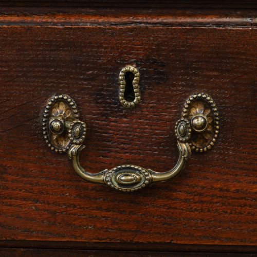 18TH CENTURY GEORGE III OAK CHEST OF DRAWERS - ADDITIONAL PHOTO 5