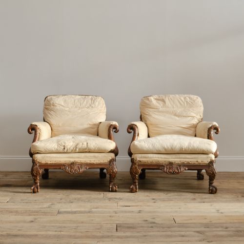 PAIR OF DEEP SEATED COUNTRY HOUSE ARMCHAIRS - ADDITIONAL PHOTO 1