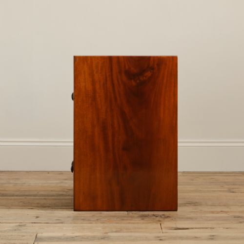 SMALL 19TH CENTURY MAHOGANY CHEST OF DRAWERS - ADDITIONAL PHOTO 5