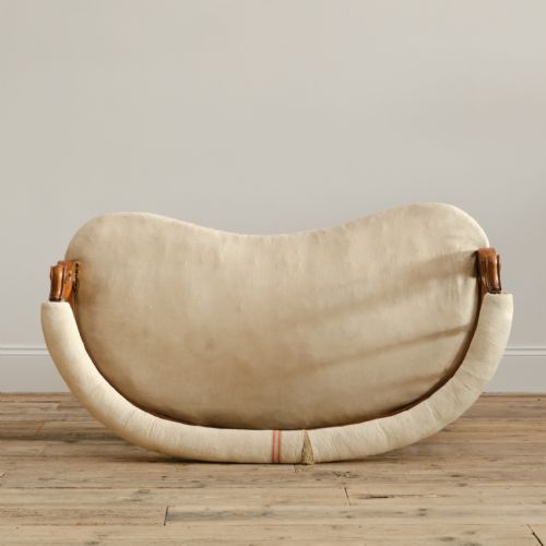 MID 19TH CENTURY MILES EDWARDS KIDNEY SOFA - ADDITIONAL PHOTO 5