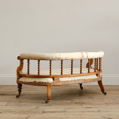 MID 19TH CENTURY MILES EDWARDS KIDNEY SOFA - ADDITIONAL PHOTO 6