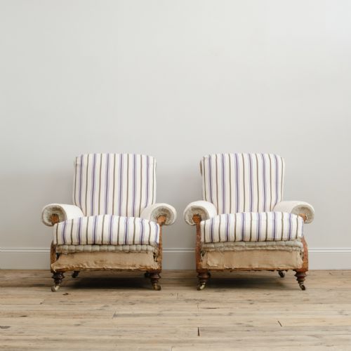 PAIR OF DEEP SEATED COUNTRY HOUSE ARMCHAIRS - ADDITIONAL PHOTO 2