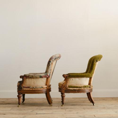 PAIR OF 19TH CENTURY WALNUT ARMCHAIRS - ADDITIONAL PHOTO 3