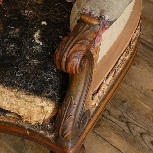 PAIR OF 19TH CENTURY WALNUT ARMCHAIRS - ADDITIONAL PHOTO 5