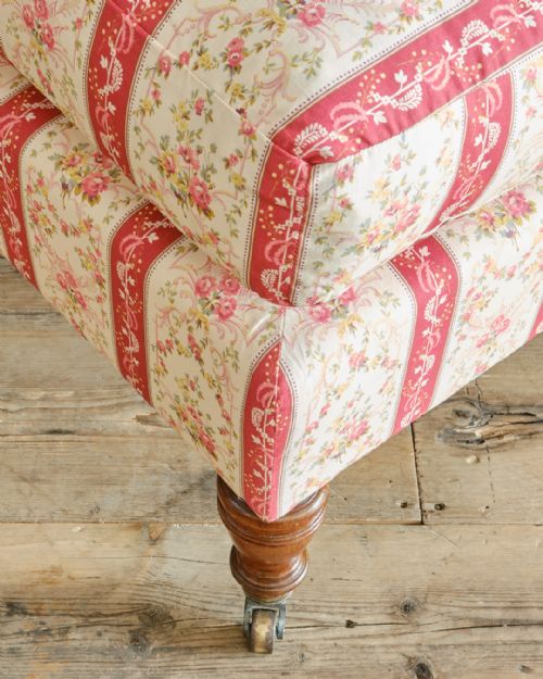 19TH CENTURY HOWARD SONS DAYBED - ADDITIONAL PHOTO 6