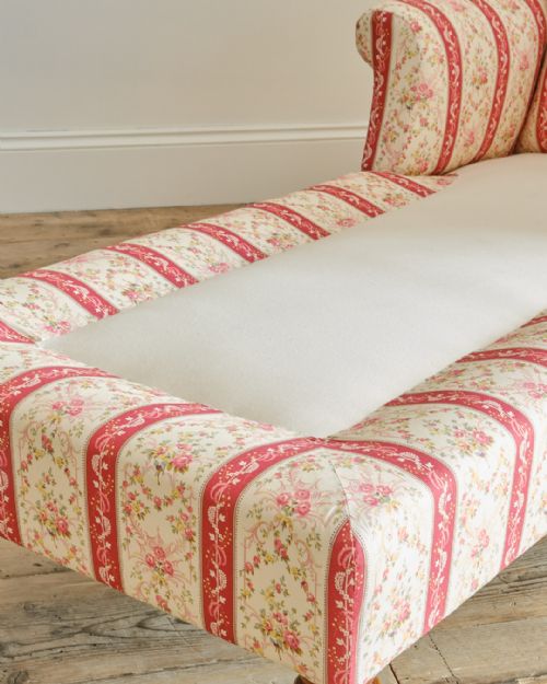 19TH CENTURY HOWARD SONS DAYBED - ADDITIONAL PHOTO 9