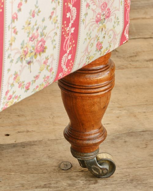 19TH CENTURY HOWARD SONS DAYBED - ADDITIONAL PHOTO 12