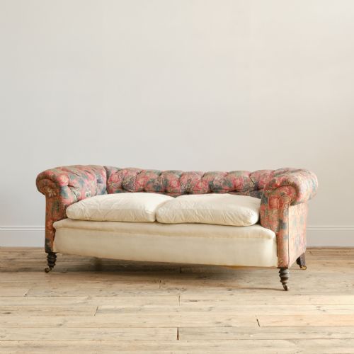 19TH CENTURY CHESTERFIELD SOFA - ADDITIONAL PHOTO 2