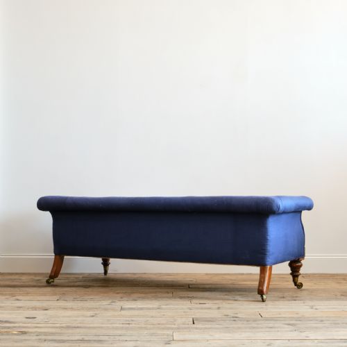 MID 19TH CENTURY COUNTRY HOUSE SOFA - ADDITIONAL PHOTO 4