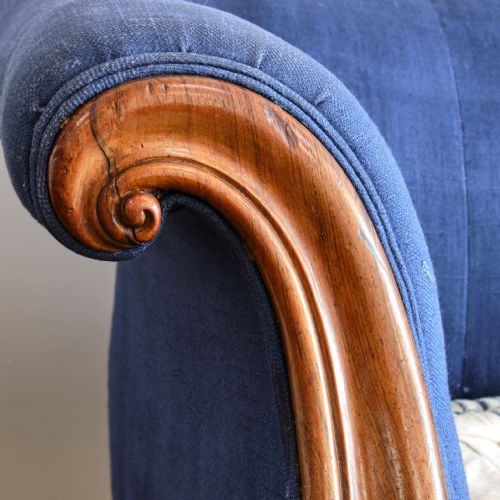 MID 19TH CENTURY COUNTRY HOUSE SOFA - ADDITIONAL PHOTO 7