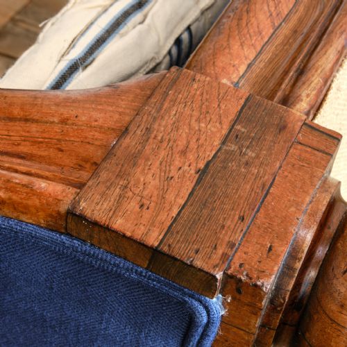 MID 19TH CENTURY COUNTRY HOUSE SOFA - ADDITIONAL PHOTO 11