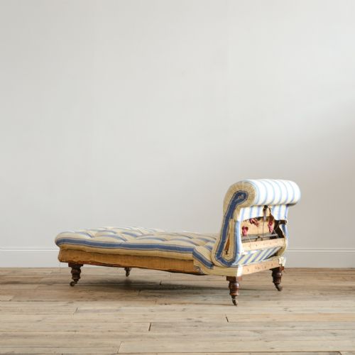 LATE 19TH CENTURY DROP BACK DAYBED - ADDITIONAL PHOTO 4