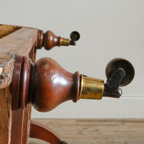 EARLY 19TH CENTURY COUNTRY HOUSE SOFA - ADDITIONAL PHOTO 8