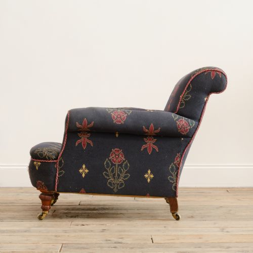 19TH CENTURY JOHN TAYLOR SONS COUNTRY HOUSE ARMCHAIR - ADDITIONAL PHOTO 3
