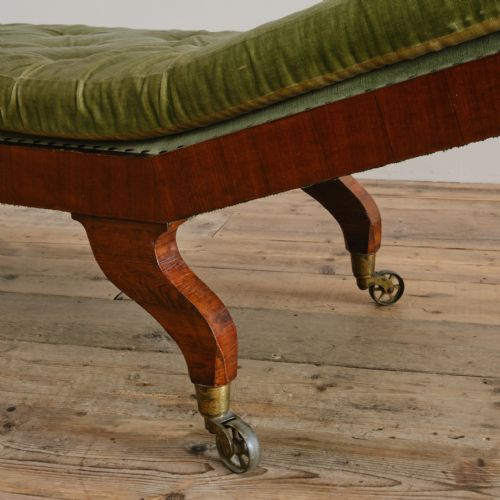 19TH CENTURY SABRE LEGGED DAYBED - ADDITIONAL PHOTO 6