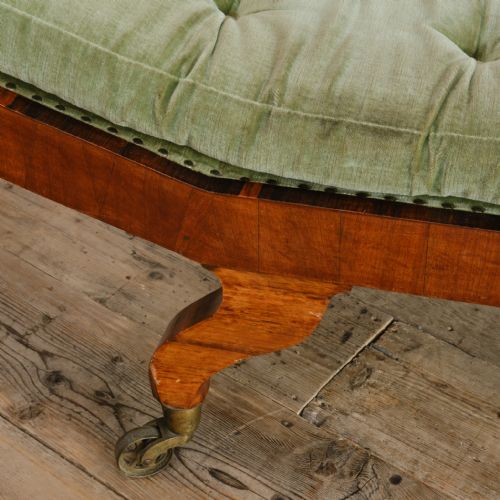 19TH CENTURY SABRE LEGGED DAYBED - ADDITIONAL PHOTO 9