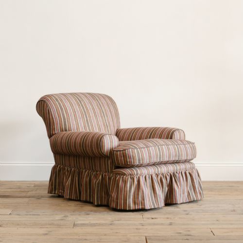 LARGE DEEP SEATED HOWARD STYLE CLUB ARMCHAIR