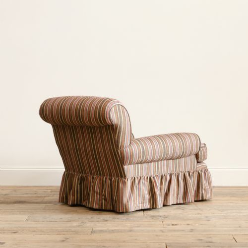 LARGE DEEP SEATED HOWARD STYLE CLUB ARMCHAIR - ADDITIONAL PHOTO 6