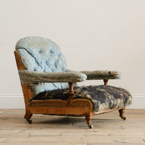 HOWARD AND SONS OPEN ARMCHAIR FROM POWDERHAM CASTLE DEVON - ADDITIONAL PHOTO 7
