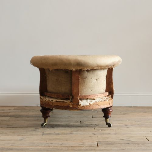 MID 19TH CENTURY BARREL BACK DAYBED - ADDITIONAL PHOTO 3