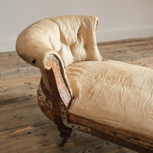 MID 19TH CENTURY BARREL BACK DAYBED - ADDITIONAL PHOTO 7