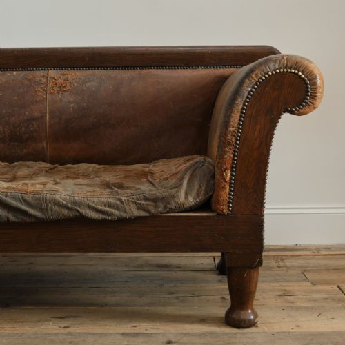 HUGE EARLY 20TH CENTURY COUNTRY HOUSE SOFA - ADDITIONAL PHOTO 2