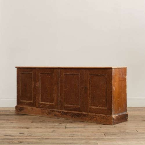 19TH CENTURY SIMULATED OAK DRY SCRAPED DRESSER BASE - ADDITIONAL PHOTO 3