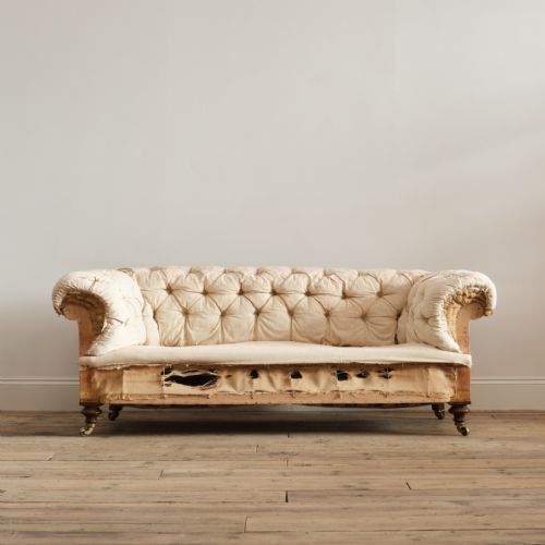 19TH CENTURY CHESTERFIELD SOFA - ADDITIONAL PHOTO 2