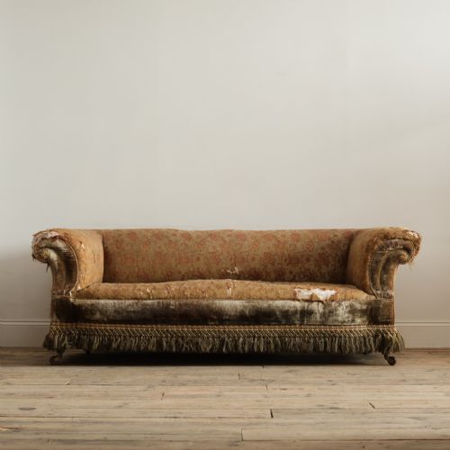 19TH CENTURY COUNTRY HOUSE SOFA BY HAMPTON SONS - ADDITIONAL PHOTO 1