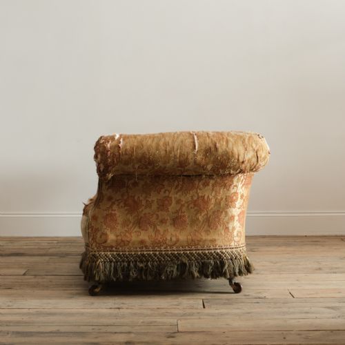 19TH CENTURY COUNTRY HOUSE SOFA BY HAMPTON SONS - ADDITIONAL PHOTO 4