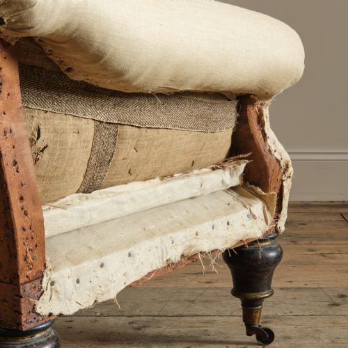 MID 19TH CENTURY COUNTRY HOUSE SOFA - ADDITIONAL PHOTO 8